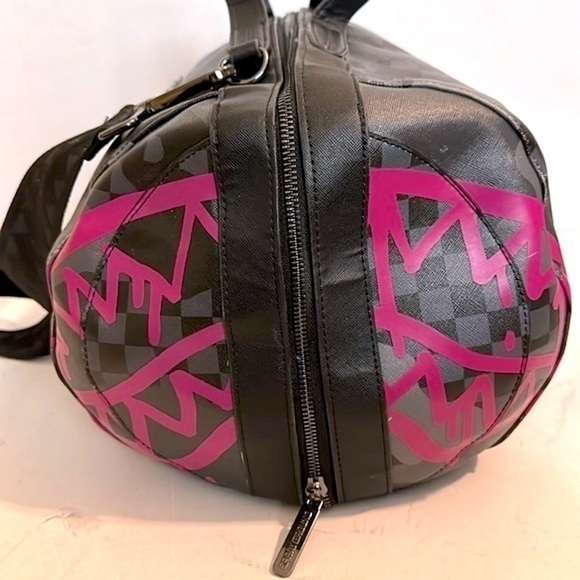 🔥RARE🔥 SPRAYGROUND 3AM PINK DRIP TUBE DUFFLE EUC - Picture 1 of 16